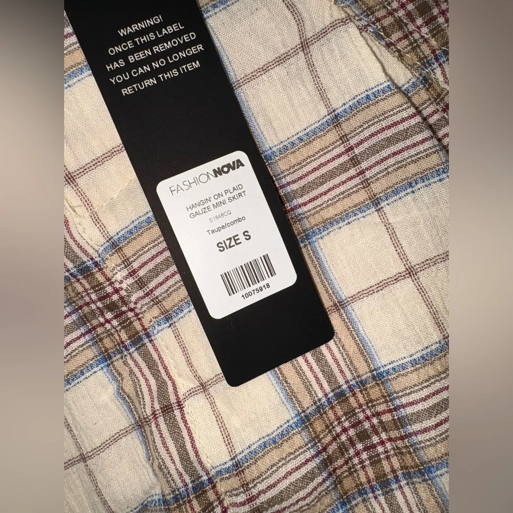 Fashion Nova Plaid Gauze Mini Skirt in Cream and Brown - Picture 5 of 10